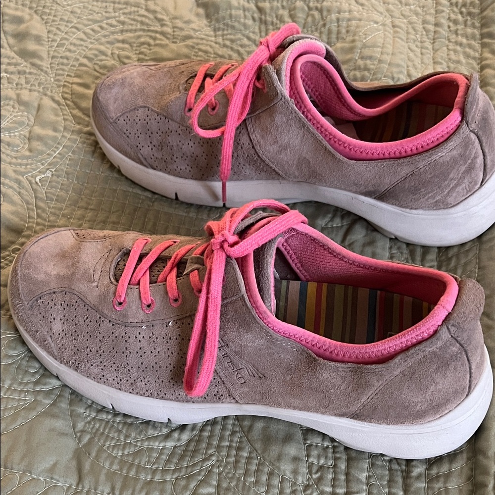 Dansko Women's Suede Sneakers in Pink and Brown - Picture 3 of 4